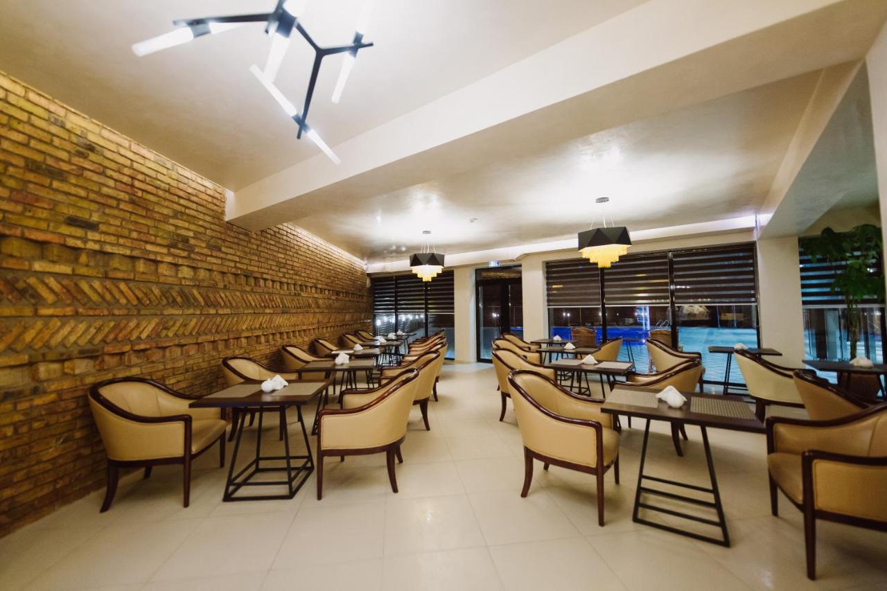 Barhat Hotel & Spa Taraz Exterior photo